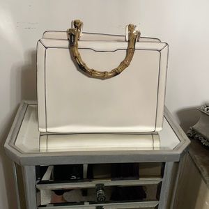 Cream handbag with bamboo handles